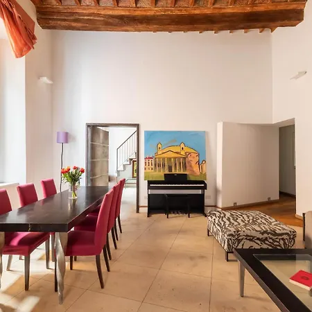 Navona Stylish - Up To 5 People * Rom